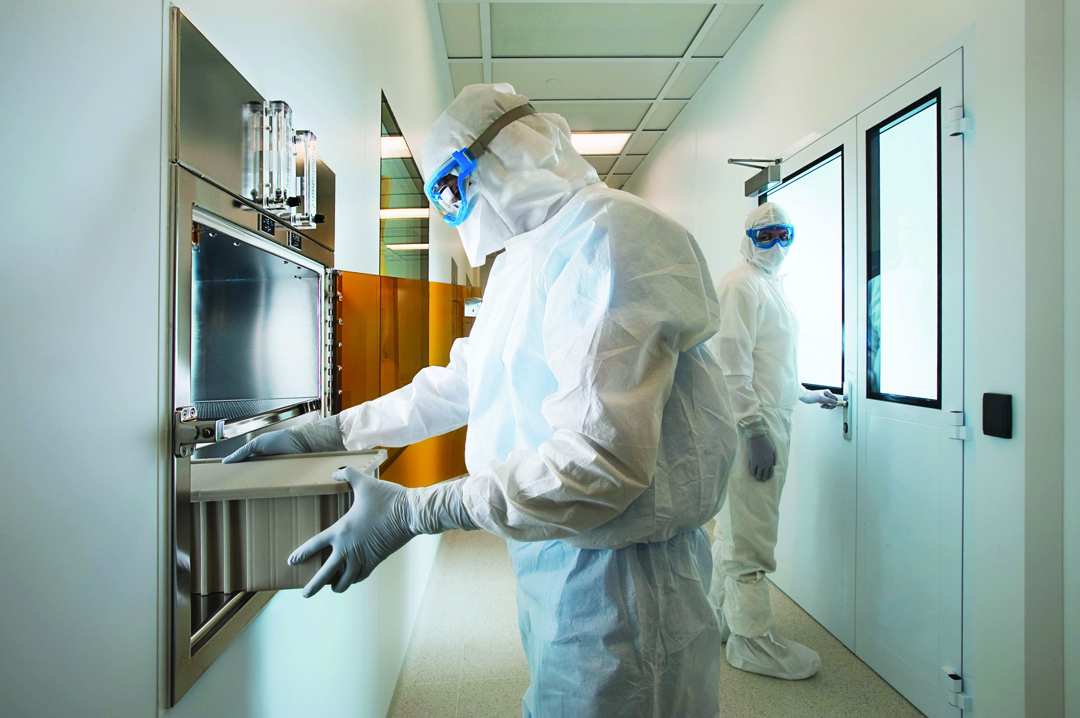 Cleanroom Gowning Procedures Step By Step | Bennett & Bennett,