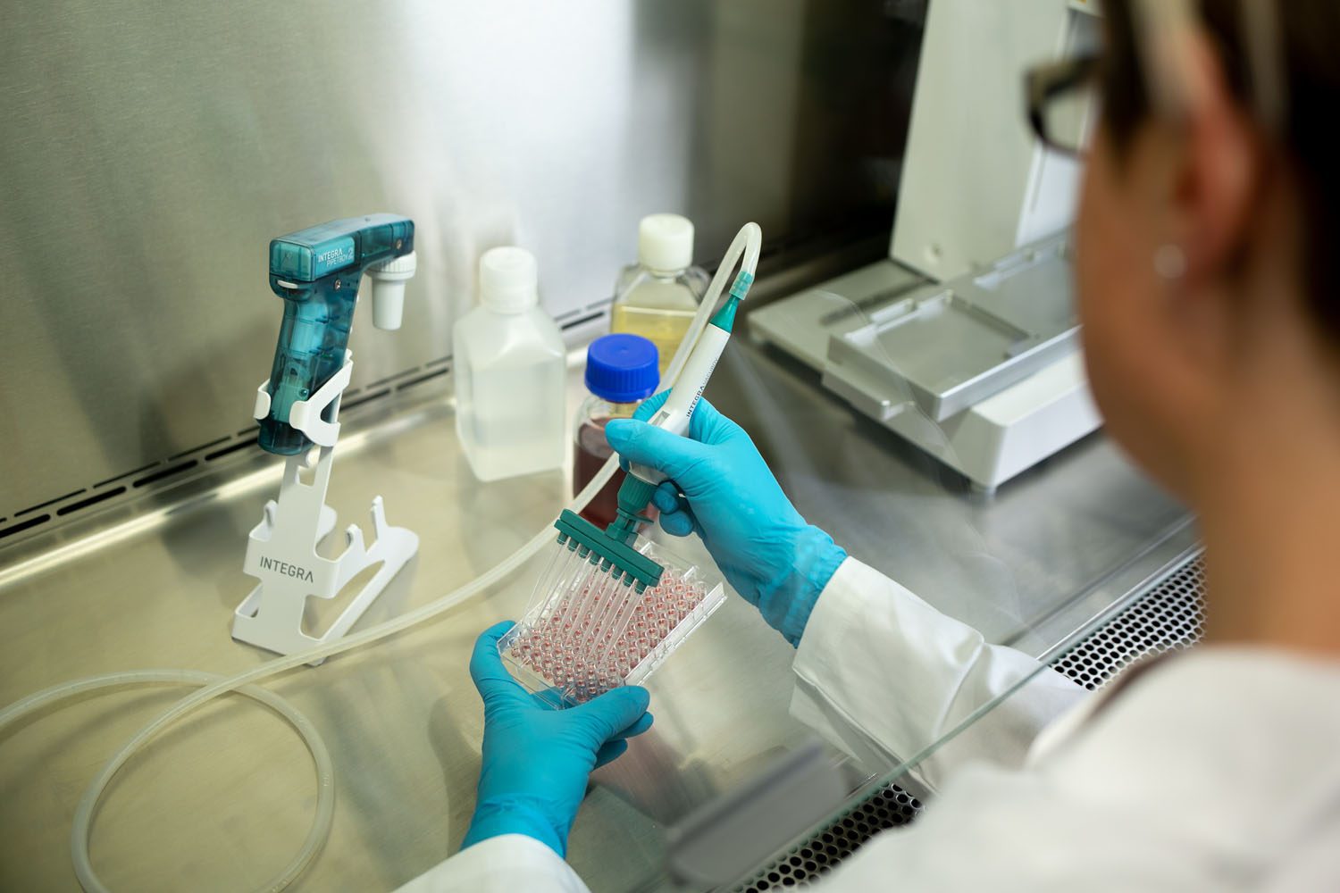 cell-culture-biosafety-cabinet