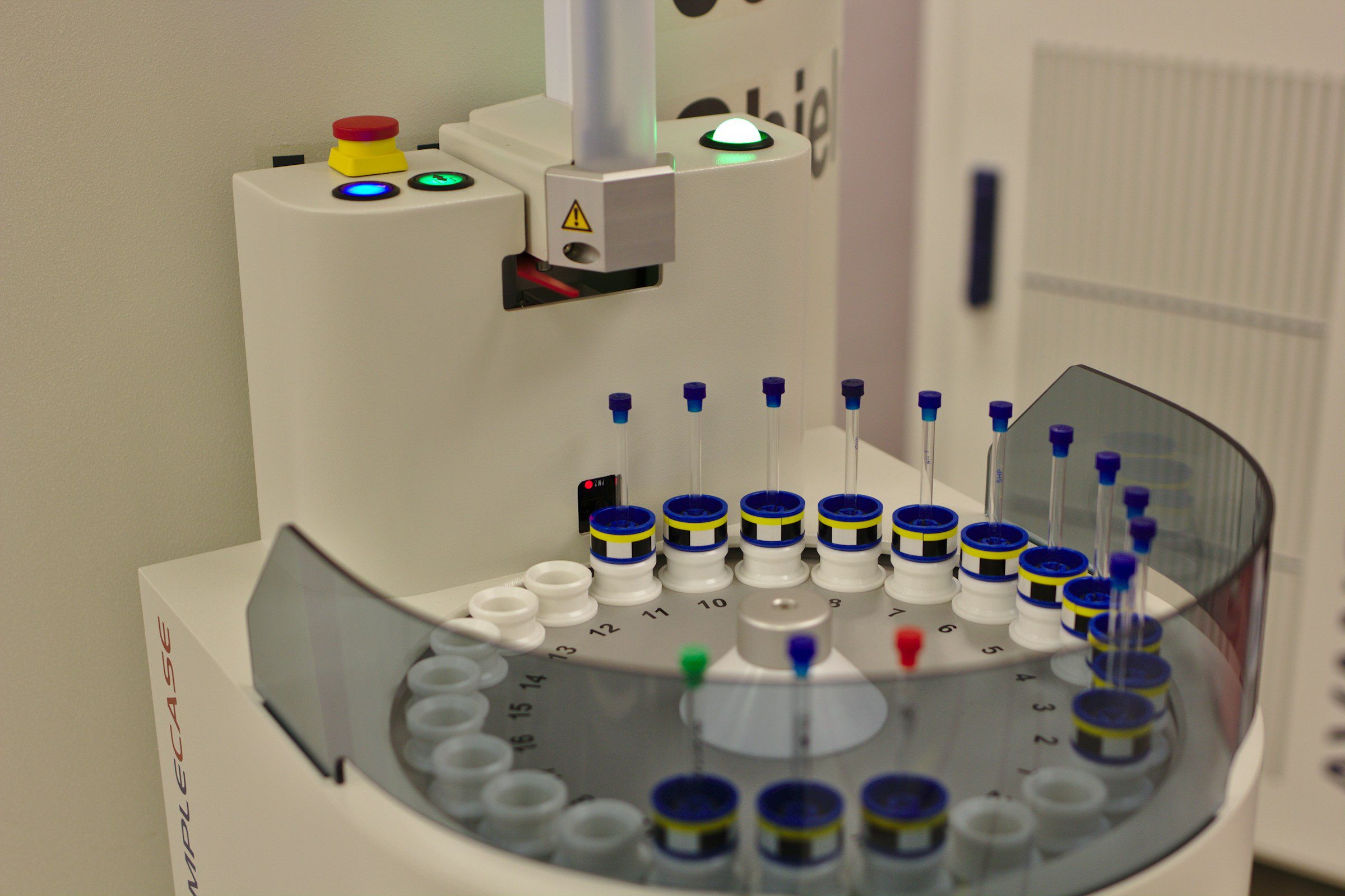chromatograph-c4AVTGjLP2s