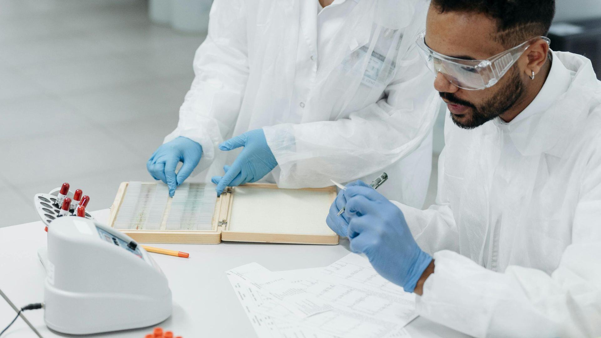 Ensuring Compliance and Quality in Cleanroom Facilities through Monitoring Systems Featured Image (2)